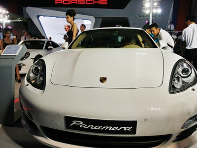 Chủ xe sang chuẩn bị móc tiền tỷ nộp thuế chính chủ