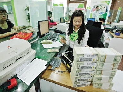 Năm 2014, Vietcombank đặt mục tiêu huy động vốn từ nền kinh tế 384.493  tỷ đồng