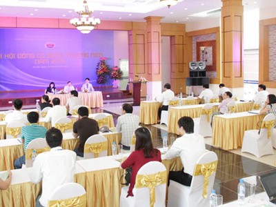 HUDLAND dự kiến chia cổ tức 15% năm 2014