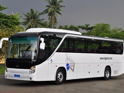 Đề xuất miễn thuế nhập khẩu 500 xe ô tô loại 40 - 50 chỗ