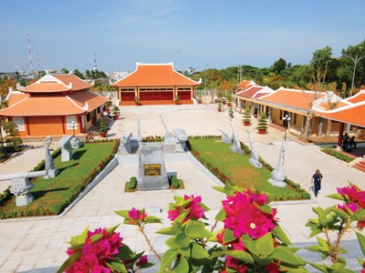 Nhà hát Cao Văn Lầu (Bạc Liêu) là một minh chứng về lựa chọn dự án đầu tư không hợp lý và mang nặng tư duy xin - cho 