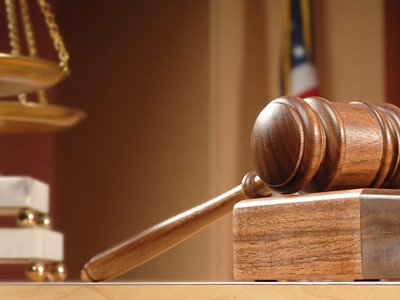 Làm rõ quyền khởi kiện của cổ đông