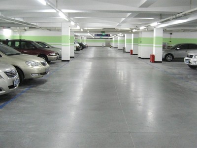 Nhiều đại biểu Quốc hội phản đối quy định chỗ để xe ô tô thuộc sở hữu riêng của chủ đầu tư