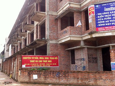 Tín dụng dễ dãi dành cho bất động sản trong 1 thời gian dài trước đây được xem là một trong những nguyên nhân dẫn đến nợ xấu hiệu nay. Ảnh: Quang Hưng