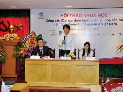 Cử nhân bảo hiểm không biết... bán bảo hiểm ô tô