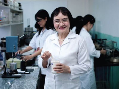 Doanh nhân Nguyễn Thị Hòe, Chủ tịch HĐQT Tập đoàn Sơn KOVA: “Bà hoàng” sơn Việt