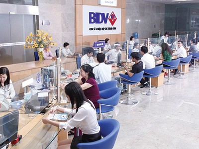 Đến tháng 3/2015, tổng nguồn vốn huy động của các TCTD trên địa bàn Hà Nội đạt hơn 1,2 triệu tỷ đồng - Ảnh: Hoài Nam