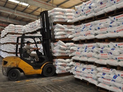 DPM hỗ trợ hơn 1,2 tỷ đồng cho nông dân vùng hạn hán