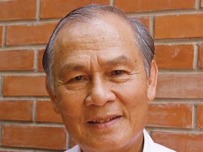 TS. Lê Văn Châu