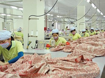 EVE sẽ bị UBCK xử phạt vì cho các sếp vay tiền?