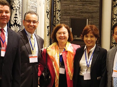 Chủ tịch VSD và Chủ tịch HNX gặp những người bạn Mỹ tại hội nghị xúc tiến đầu tư tại New York, tháng 7/2015
