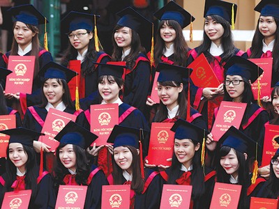 Muốn phát triển nhanh đất nước thì phải tận dụng tốt nhất tài nguyên con người Việt Nam
