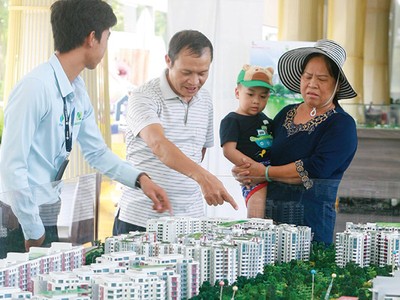 Nhu cầu thuê nhà bình dân tại những địa phương đông người nhập cư như TP. HCM là rất lớn. Ảnh: Lê Toàn