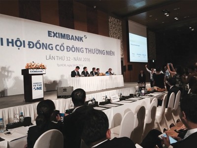 Tình trạng hỗn loạn đã xảy ra tại ĐHCĐ thường niên 2016 lần thứ 2 của Eximbank