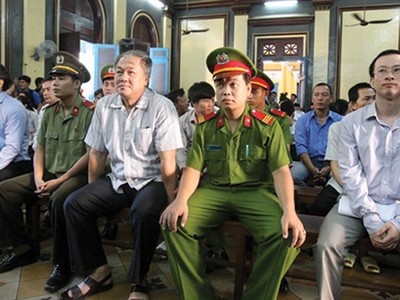 Đại án VNCB: Mua ngân hàng để kiếm lời từ bất động sản