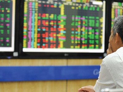 Thị trường chứng khoán qua 17 năm vẫn chưa đóng vai trò quan trọng trong huy động vốn dài hạn cho doanh nghiệp