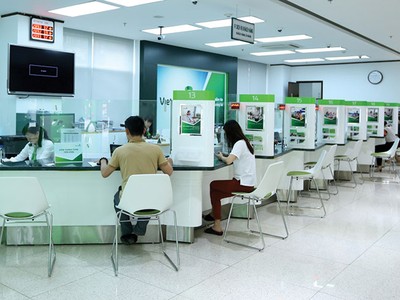 Nhiều ngân hàng đã đạt kế hoạch lợi nhuận 2016 nhưng cổ phiếu vẫn ì ạch