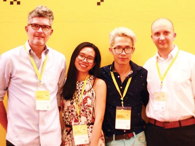 Csaba Bundik (bên phải) với các Co-founder HATCH!