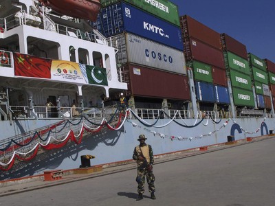 Đầu tư vào Pakistan, Trung Quốc lặp lại sai lầm của phương Tây