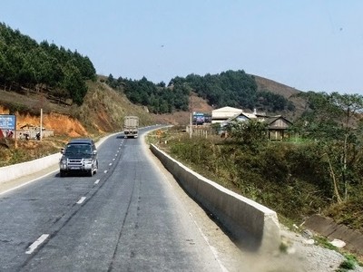 Một đoạn Quốc lộ 6 qua Mộc Châu, Sơn La