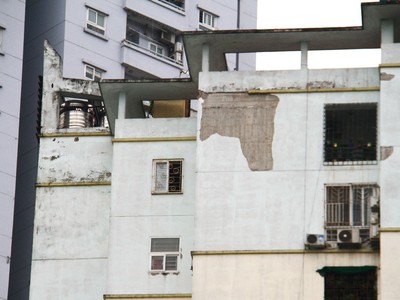 Sơn giả, sơn nhái mang đến nỗi lo chất lượng cho người sử dụng. Ảnh: Nguyễn Thành