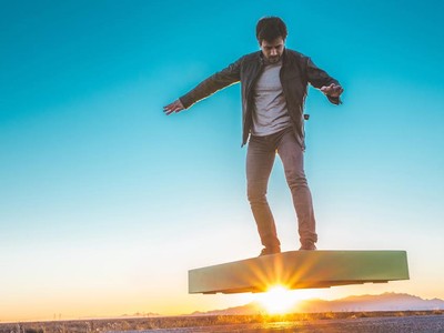 Arcaboard, ván trượt có thể bay trên không trung