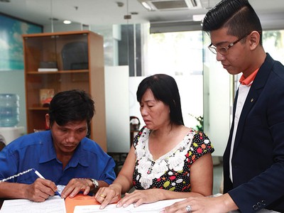 Các doanh nghiệp bảo hiểm nhân thọ đang chủ động kiểm tra, rà soát các quy trình liên quan đến giao dịch với khách hàng 