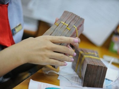 Thanh khoản cuối năm: Ngân hàng cẩn trọng rủi ro