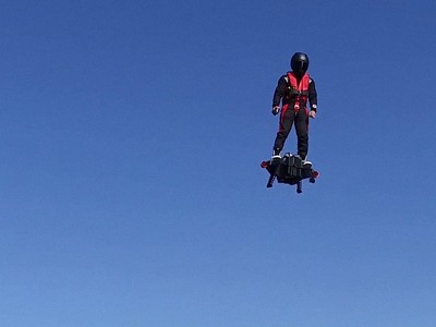 Flyboard Air: Ván bay có thể đạt tới độ cao gần 3 km