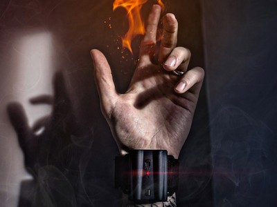 Thiết bị đeo tay giúp bạn có thể phóng lửa như siêu nhân X-Men