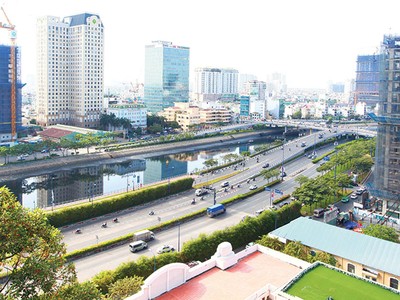 Thị trường địa ốc phát triển tạo đà cho cổ phiếu bất động sản bứt phá. Ảnh: Lê Toàn