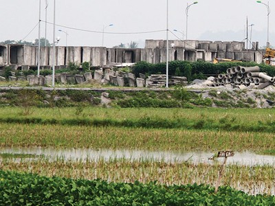  Đất nền Phủ Lý đang thu hút sự quan tâm của nhiều nhà đầu tư. Ảnh: Nguyễn Thành