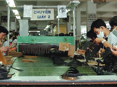 Doanh nghiệp giày dép nội tập trung cho “sân nhà”