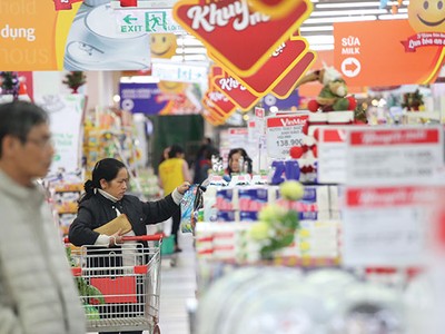 Ngành hàng tiêu dùng nhanh tăng tốc