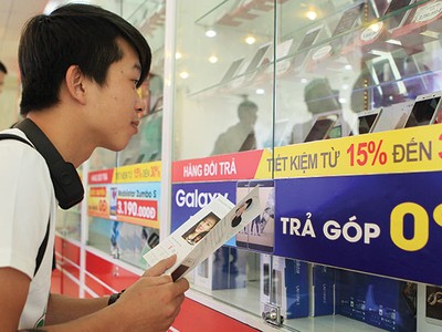 Tín dụng tiêu dùng trả góp hút khách