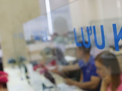 Cập rập lưu ký chứng khoán, ai gánh thiệt hại cho nhà đầu tư?