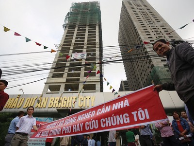 Nhiều người dân thu nhập thấp khóc ròng vì nhỡ mua nhà tại Dự án nhà ở xã hội AZ Bright City