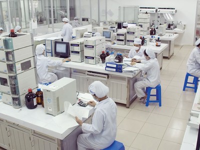 Nhiều doanh nghiệp quyết mở “room” năm 2018