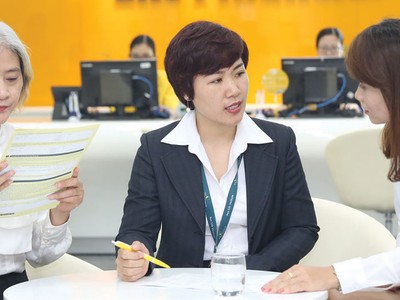 Bảo hiểm nhân thọ Việt Nam: Người “thay tên, đổi họ”, kẻ ngập ngừng