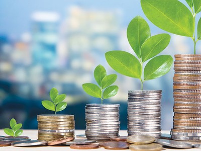 Đầu tư quỹ mở cổ phiếu so với tự đầu tư cổ phiếu