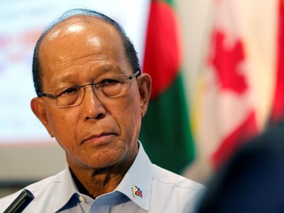 Bộ trưởng Quốc phòng Philippines Delfin Lorenzana. Ảnh: AFP.