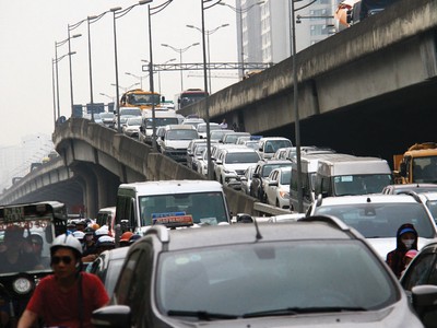 Chung cư cao tầng đang bị đổ tội là một nguyên nhân lớn gây tắc đường