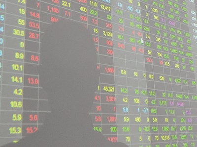 Đấu tranh với thao túng chứng khoán