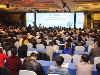 Quang cảnh buổi roadshow của Công ty TNHH MTV Lọc hóa dầu Bình Sơn (BSR) tổ chức đầu năm nay tại Hà Nội