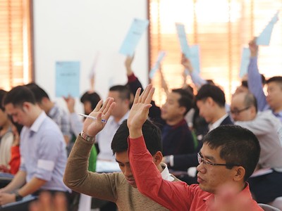 Bộ Tài chính ban hành Điều lệ mẫu và mẫu Quy chế nội bộ về quản trị đi kèm Thông tư 95 nhằm tránh tình trạng công ty đại chúng đưa ra các quy định bất lợi cho cổ đông nhỏ