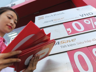 Gần đây, mặt bằng lãi suất huy động của các ngân hàng tăng từ 0,2 - 0,5%/năm, kéo theo lãi suất cho vay tăng