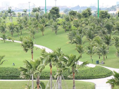 Sân golf sân bay Tân Sơn Nhất được đề xuất loại bỏ. Ảnh: Gia Huy