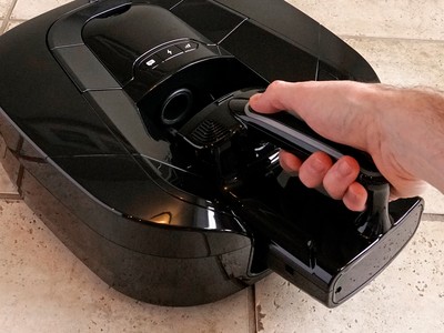 Coral One robot hút bụi 2 trong 1