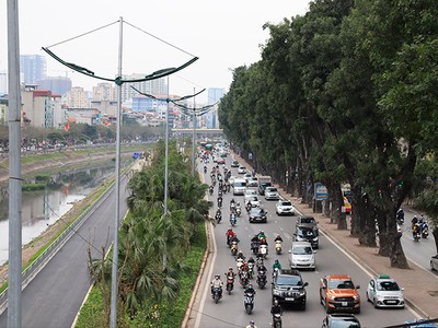 Dự án xén vỉa hè mở rộng mặt đường tuyến Vành đai 2 (đoạn từ Cầu Giấy đến Ngã Tư Sở)