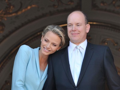 10 tỷ phú hoàng gia giàu nhất hành tinh